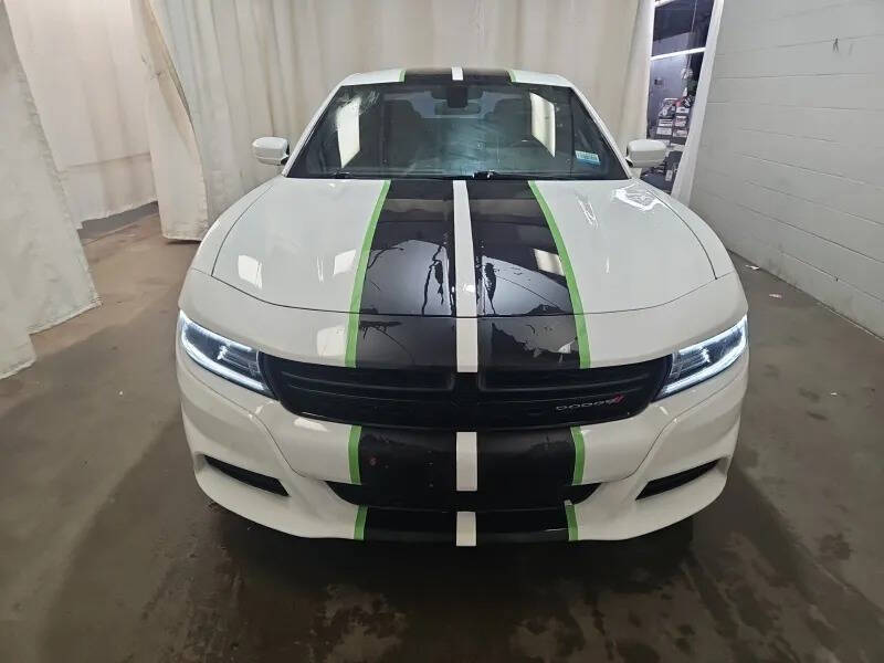 White 2019 Dodge Charger SXT SXT 4dr Sedan 2