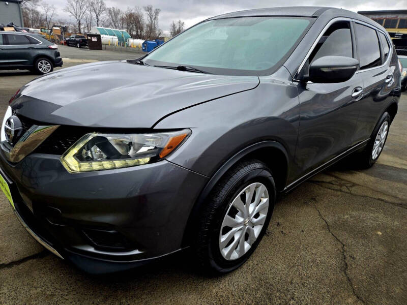 Used 2015 Nissan Rogue S with VIN KNMAT2MVXFP585778 for sale in Westfield, MA