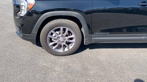 2023 GMC Terrain SLT