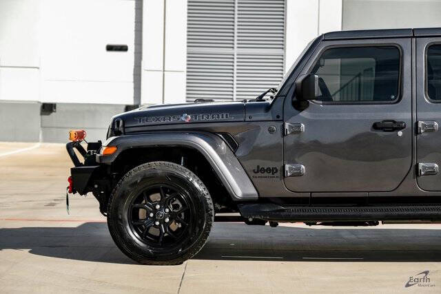 2024 Jeep Gladiator Sport