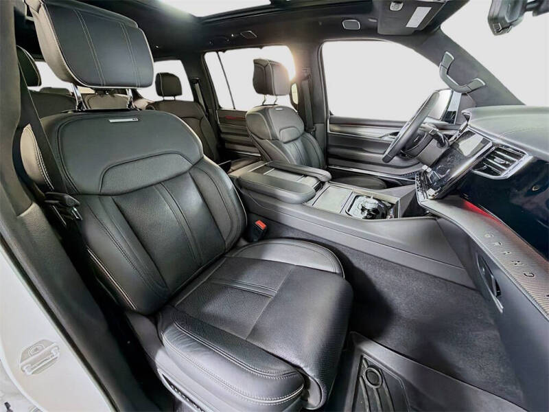 2022 Jeep Grand Wagoneer Series II