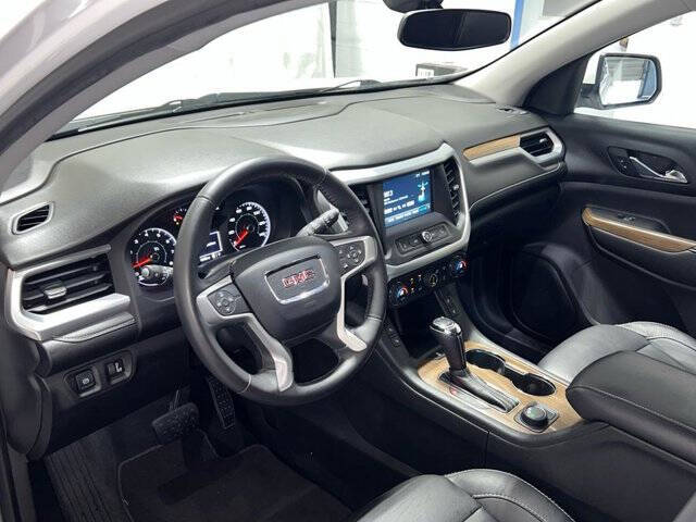 2017 GMC Acadia SLE-2