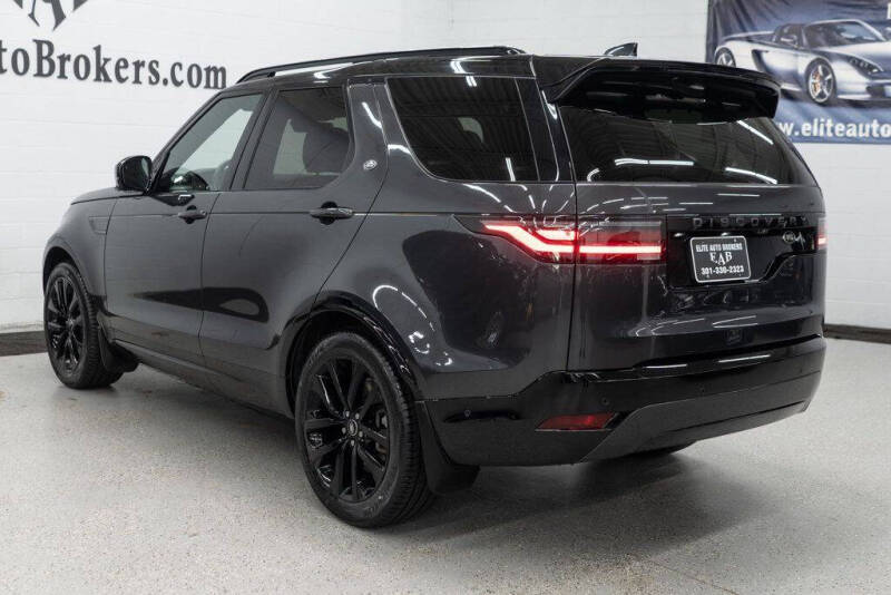 2023 Land Rover Discovery P300 S R-Dynamic