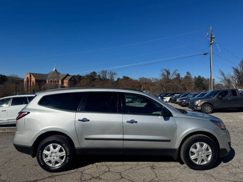 2017 Chevrolet Traverse LS