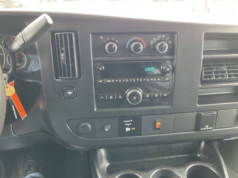 2017 Chevrolet Express 2500