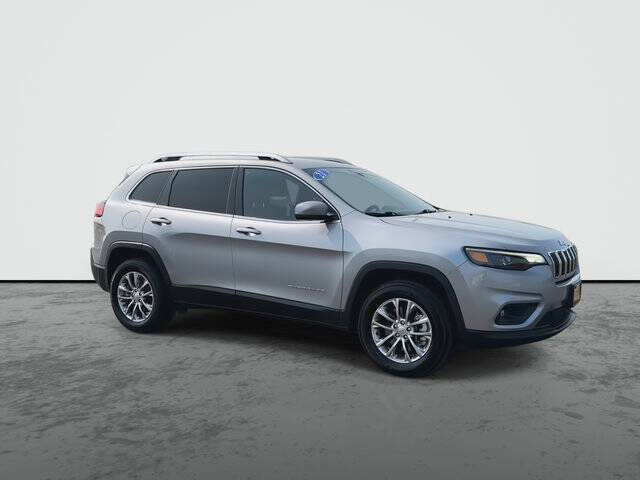Used 2021 Jeep Cherokee Latitude Lux with VIN 1C4PJMMX9MD202862 for sale in Council Bluffs, IA