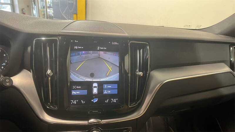 2018 Volvo XC60 T6 Momentum