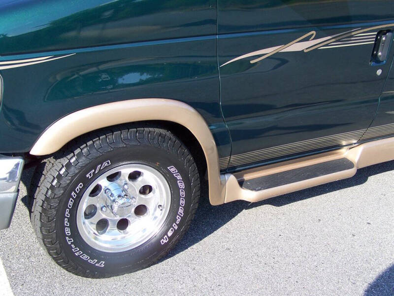 2000 Ford E-Series E-150