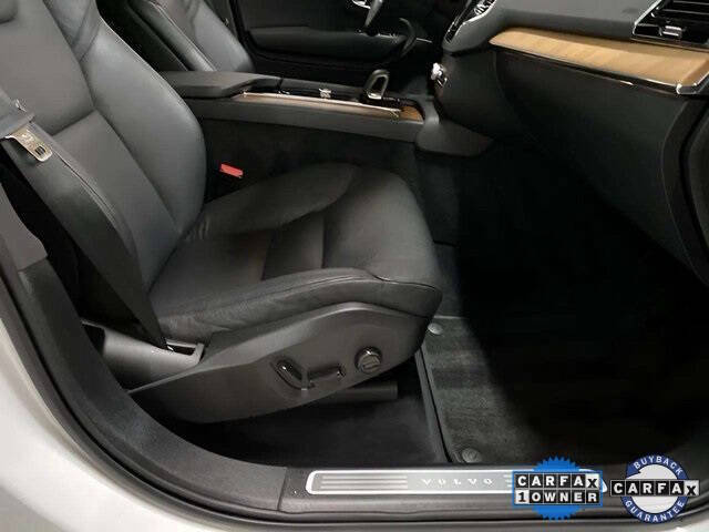 2025 Volvo XC90 B6 Plus Bright Theme 7P