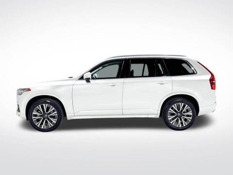 2020 Volvo XC90 T6 Momentum 6-Passenger