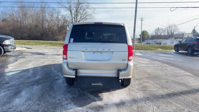 2013 Dodge Grand Caravan SE