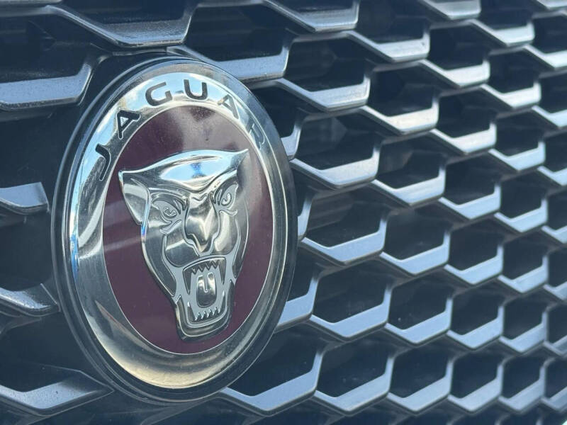 2018 Jaguar E-PACE P250 SE