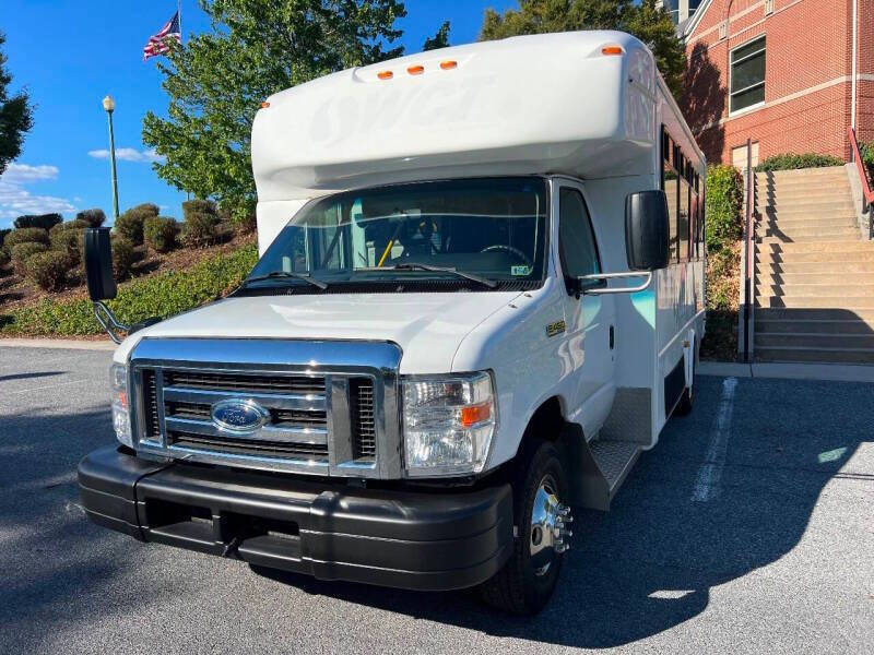 2019 Ford E-450