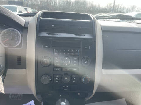 2009 Ford Escape XLS
