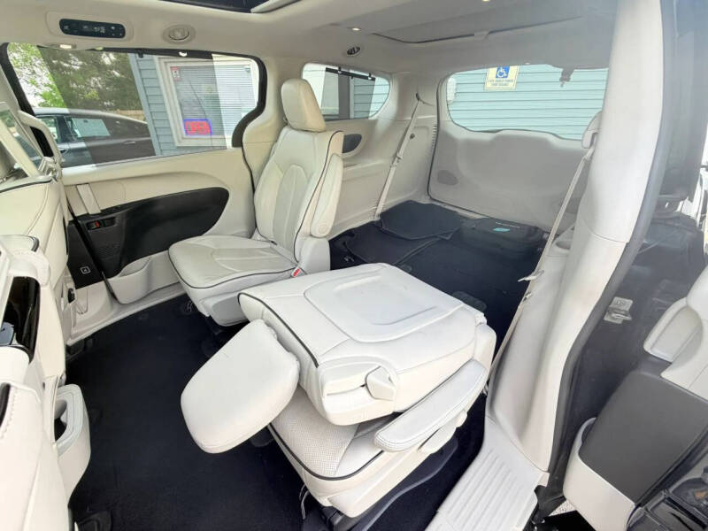 2019 Chrysler Pacifica Hybrid