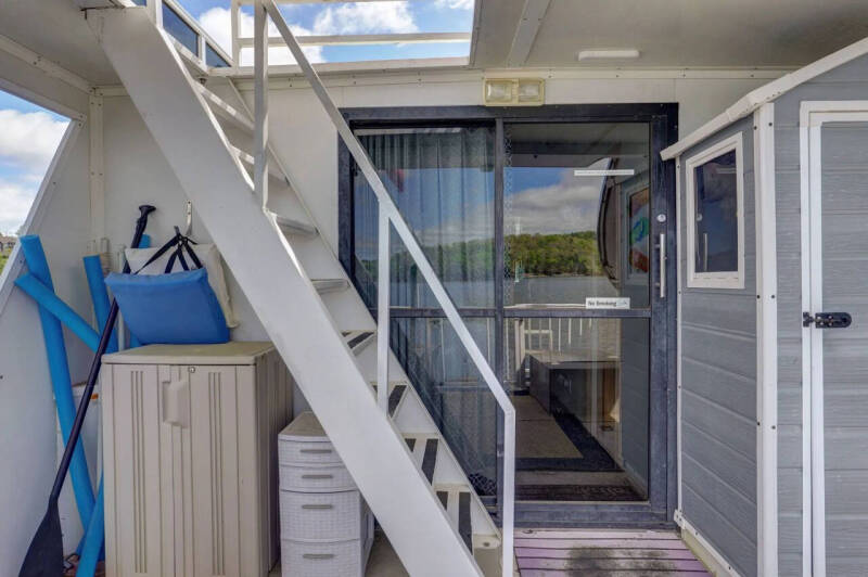 2000 FUN COUNTRY HOUSE BOAT