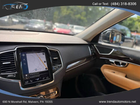 2016 Volvo XC90 T6 Momentum