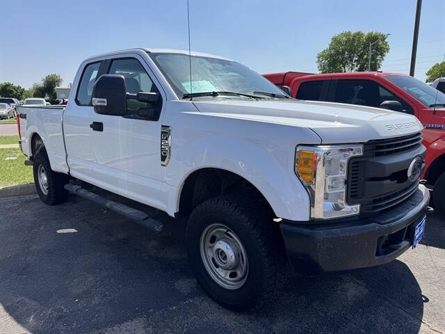 2017 Ford F-250 Super Duty XL's photo