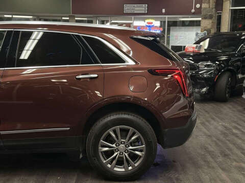 2022 Cadillac XT5 Premium Luxury