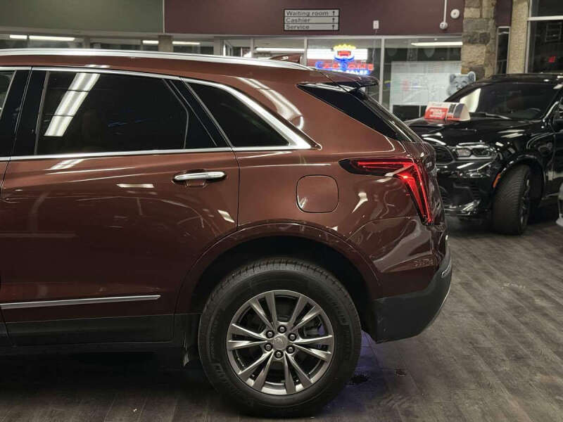 2022 Cadillac XT5 Premium Luxury