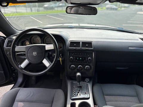 2010 Dodge Challenger SE