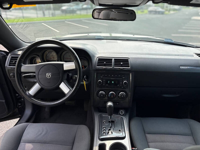 2010 Dodge Challenger SE