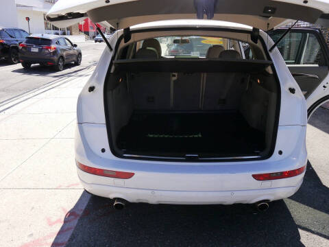 2012 Audi Q5 2.0T quattro Premium Plus