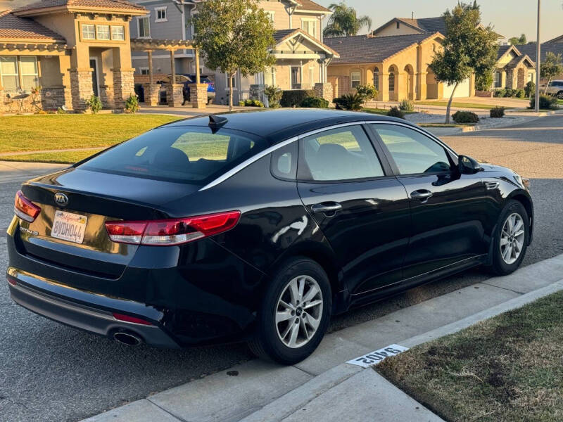 2016 Kia Optima LX photo 8