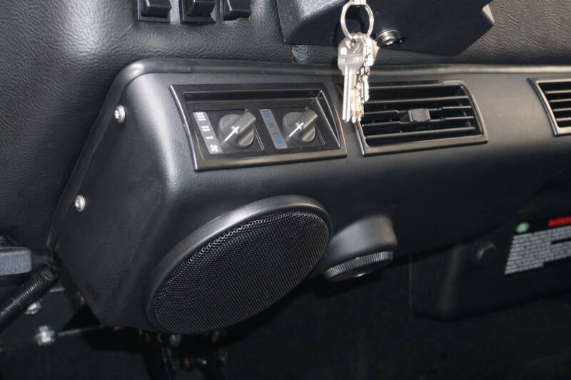 1991 Land Rover Defender