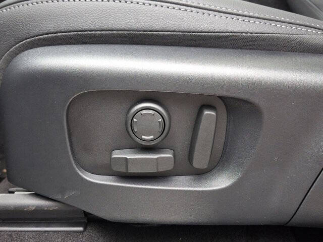 2025 Land Rover Discovery Sport P250 Dynamic SE