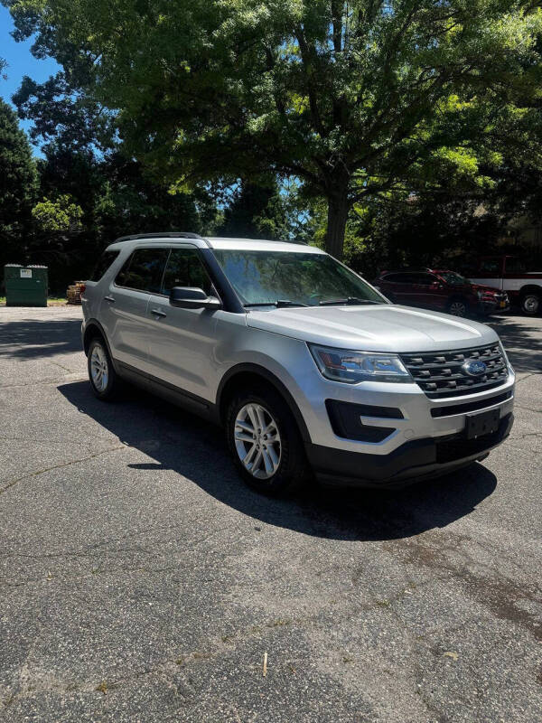 2016 Ford Explorer
