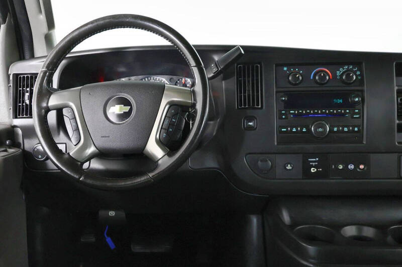 2017 Chevrolet Express LS 2500