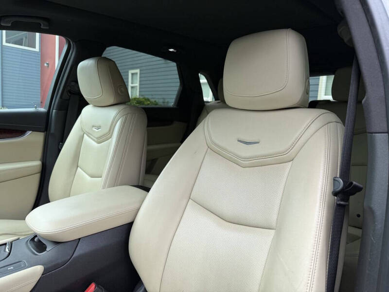 2017 Cadillac XT5 Luxury