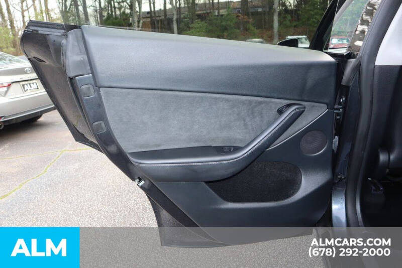 2024 Tesla Model Y Performance