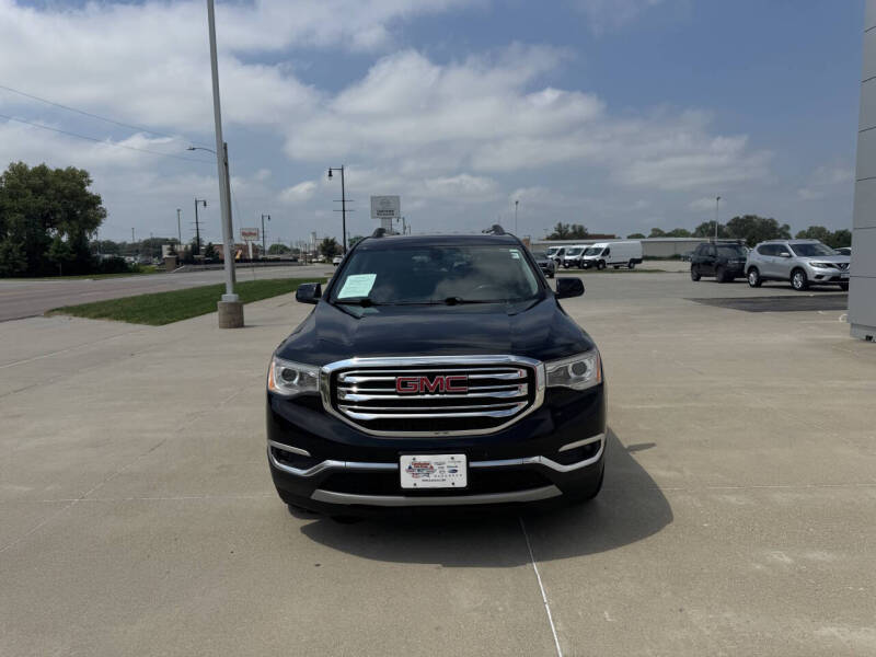 2019 GMC Acadia SLE-2