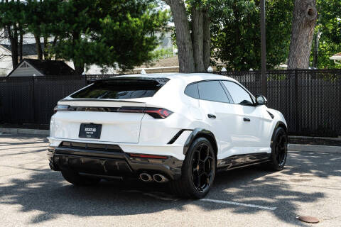 2024 Lamborghini Urus Performante