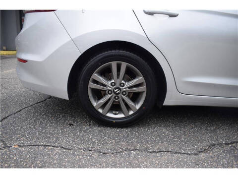 2018 Hyundai Elantra