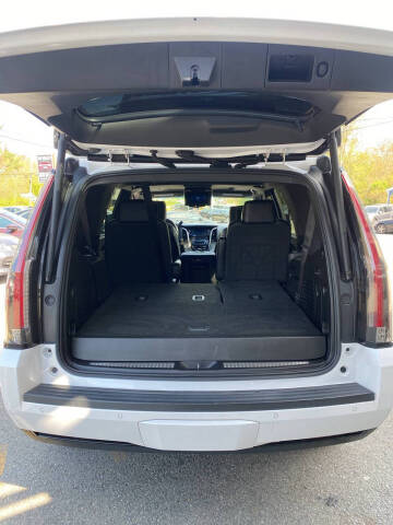 2019 Cadillac Escalade Platinum