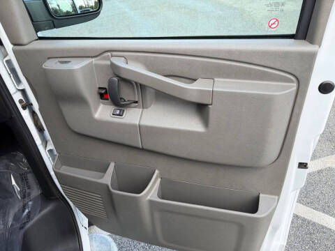 2024 Chevrolet Express 2500