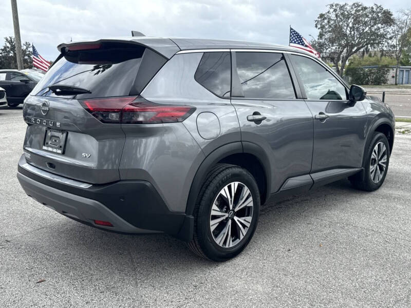 2022 Nissan Rogue SV
