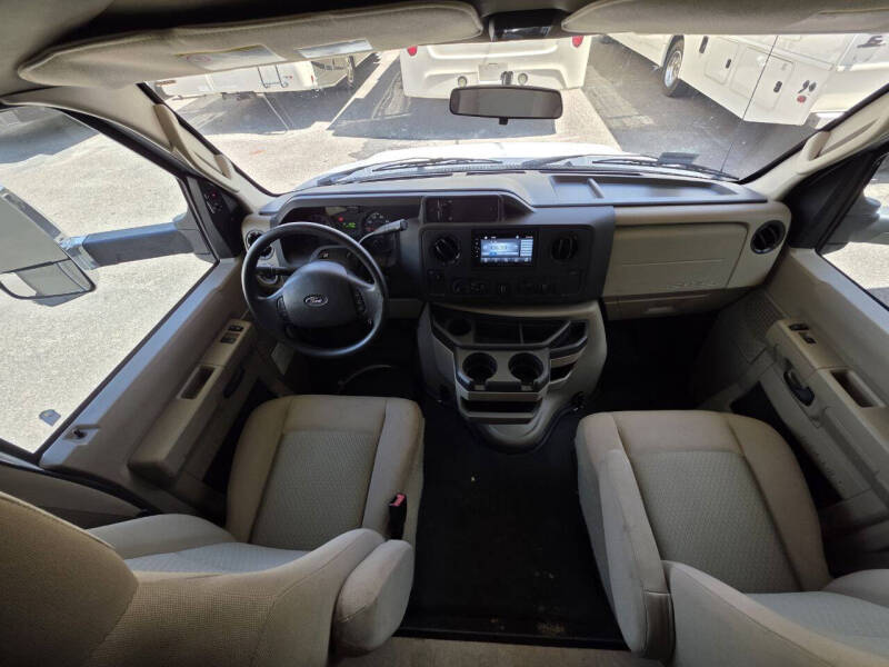 2017 Winnebago Minnie Winnie