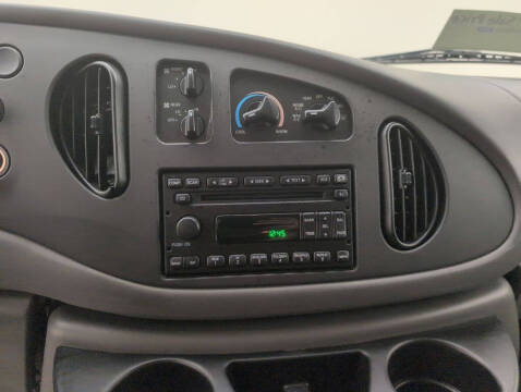 2007 Ford E-Series E-350 SD XLT