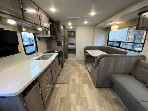 2024 Winnebago 331K