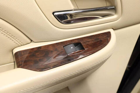 2012 Cadillac Escalade Premium