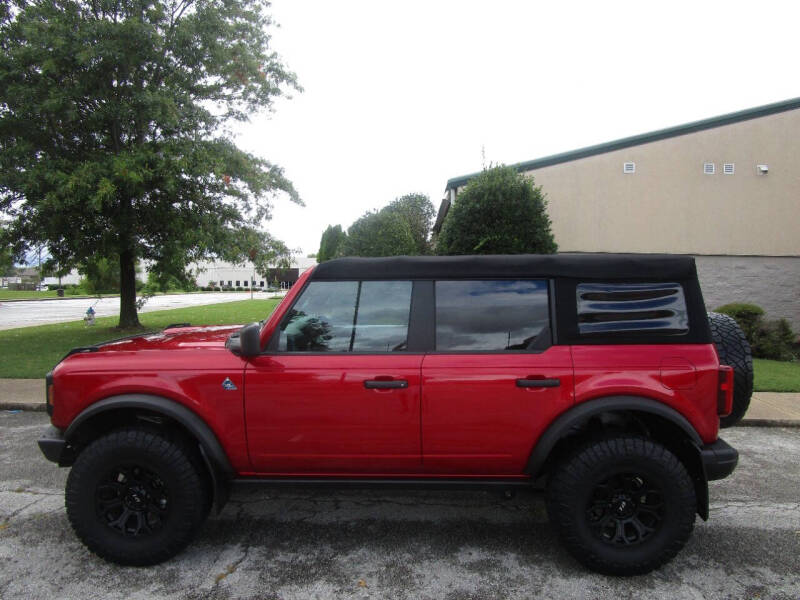 2021 Ford Bronco 4-Door Black Diamond's photo