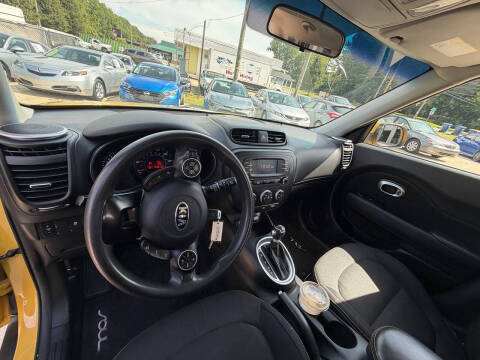 2016 Kia Soul +