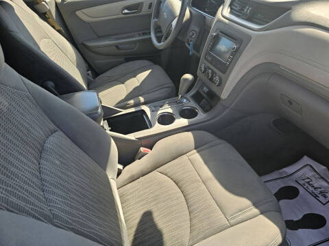 2017 Chevrolet Traverse LS