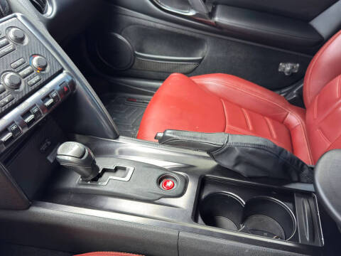 2013 Nissan GT-R Premium