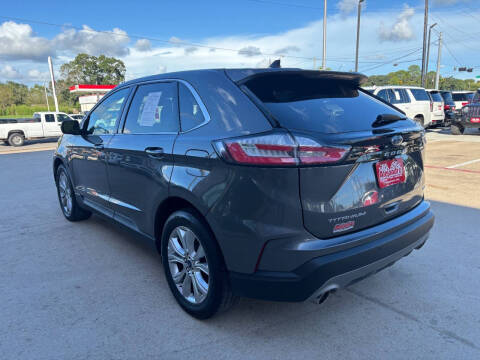 2022 Ford Edge Titanium