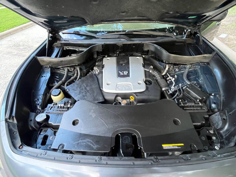 2011 Infiniti FX35